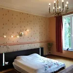 לינה וארוחת בוקר Chateau Les Tourelles