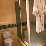Chateau Les Tourelles לינה וארוחת בוקר