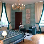 Chateau Les Tourelles לינה וארוחת בוקר