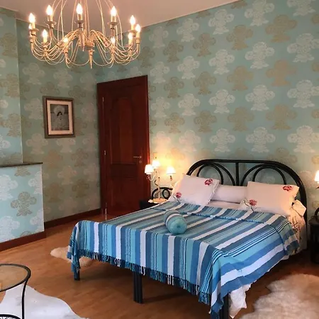 Chateau Les Tourelles Bed & Breakfast