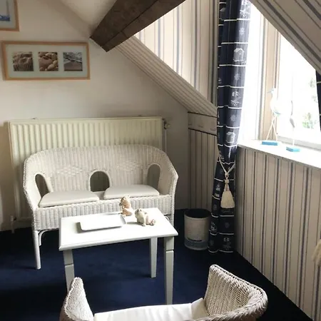 Chateau Les Tourelles 3* Bertrix