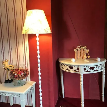 Chateau Les Tourelles 3*