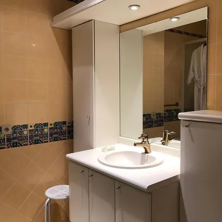 Chateau Les Tourelles 3*