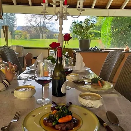 Bed & Breakfast Chateau Les Tourelles Bertrix