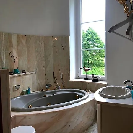 Chateau Les Tourelles Bed & Breakfast Bertrix