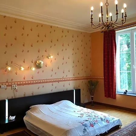 Chateau Les Tourelles Bed & Breakfast Bertrix
