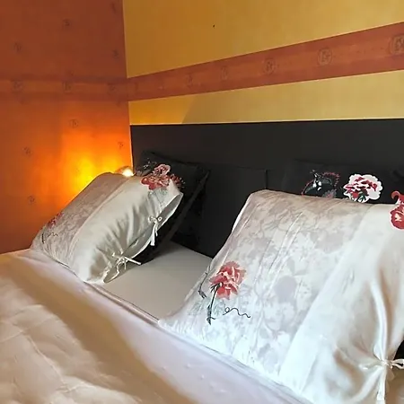 Bed & Breakfast Chateau Les Tourelles Bertrix